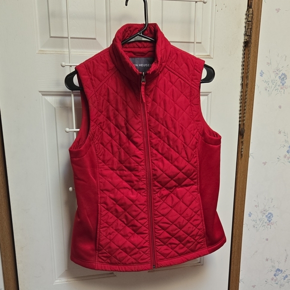 Van Heusen Women's Red Quilted Vest - Picture 1 of 13
